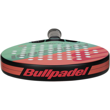 Padel racket BULLPADEL Flow Light 2023 | Padel Reference