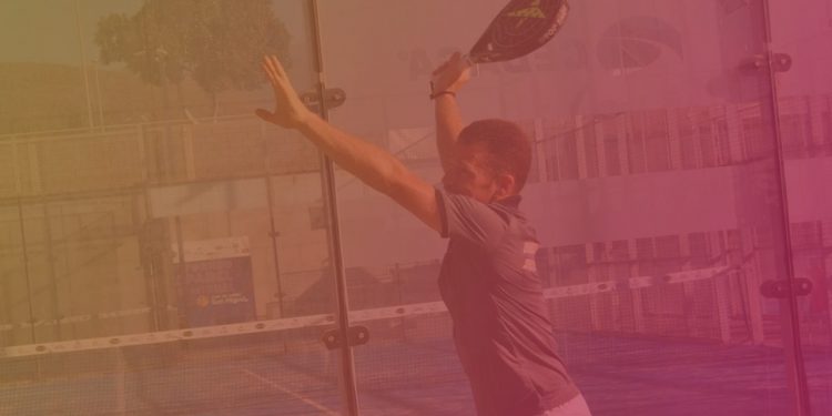 Comment faire une chiquita au padel ?